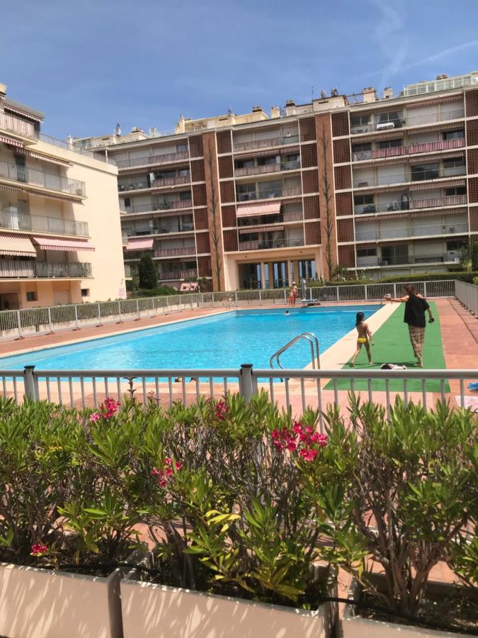 Studio Climatise Et Piscine En Bord De Mer Roquebrune-Cap-Martin Extérieur photo